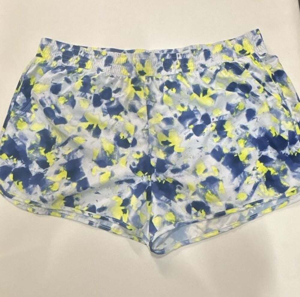 Athletic Works Women's Tie-Dye Athletic Shorts Size XL (12-14)